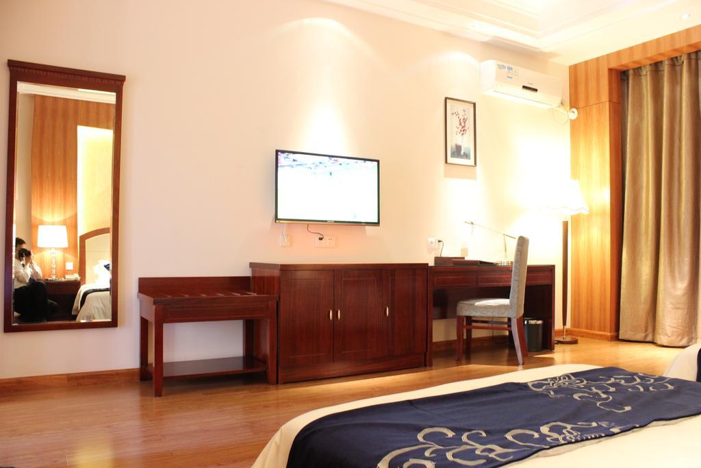 Golden Peacock Resort Hotel 贝拉 客房 照片