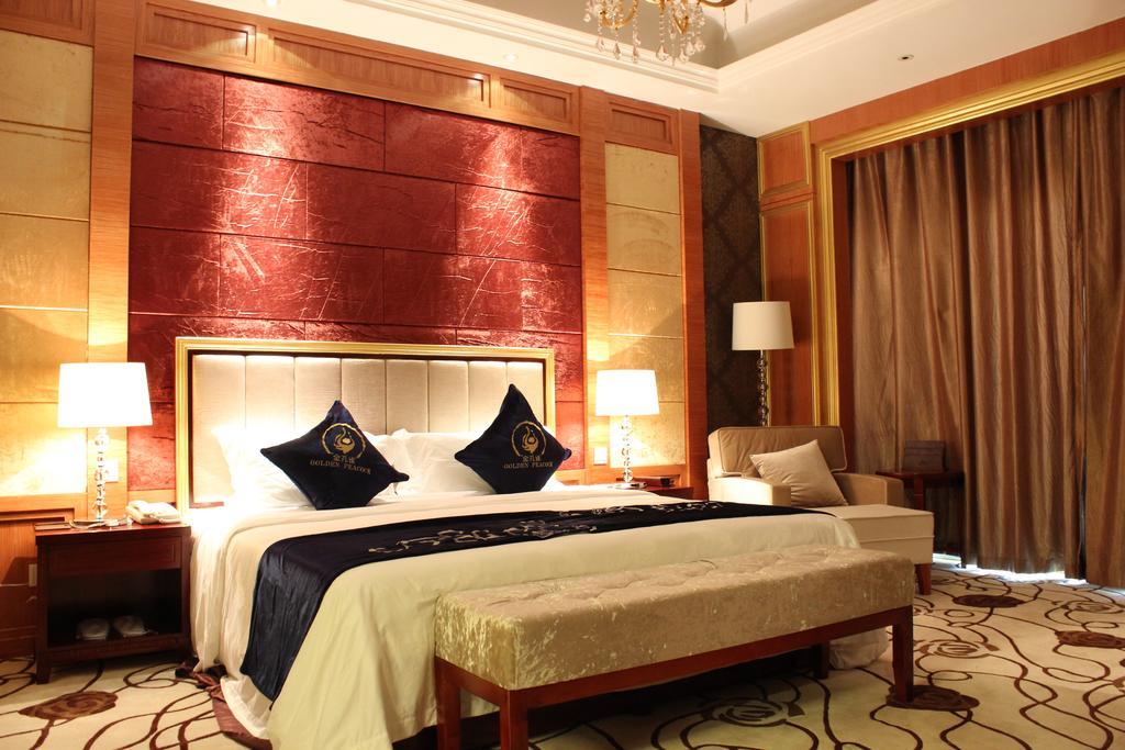 Golden Peacock Resort Hotel 贝拉 客房 照片