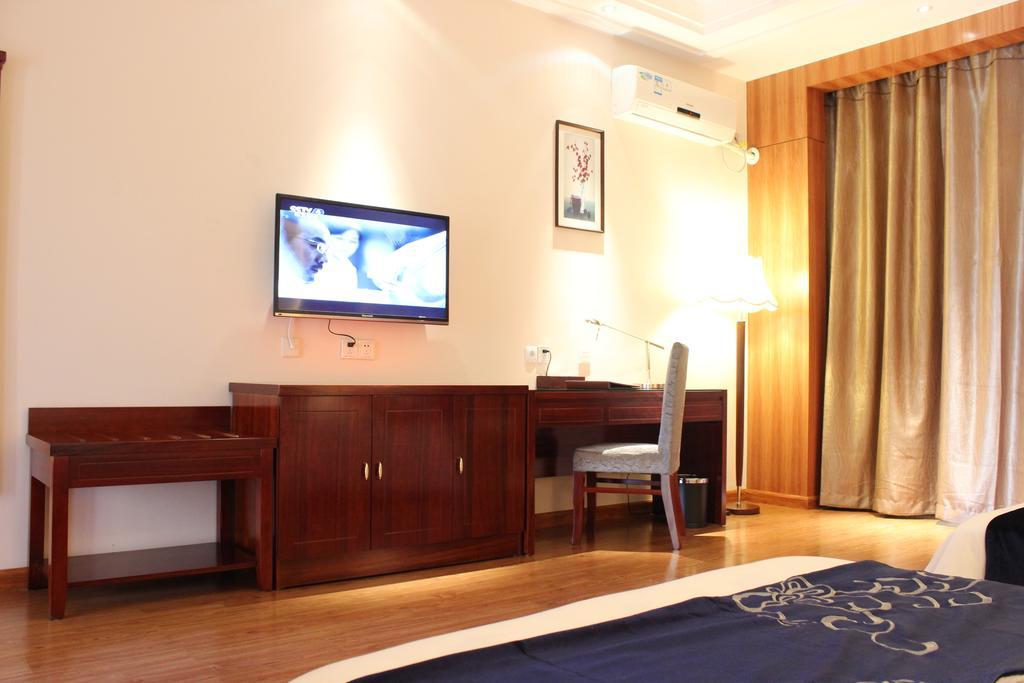 Golden Peacock Resort Hotel 贝拉 客房 照片