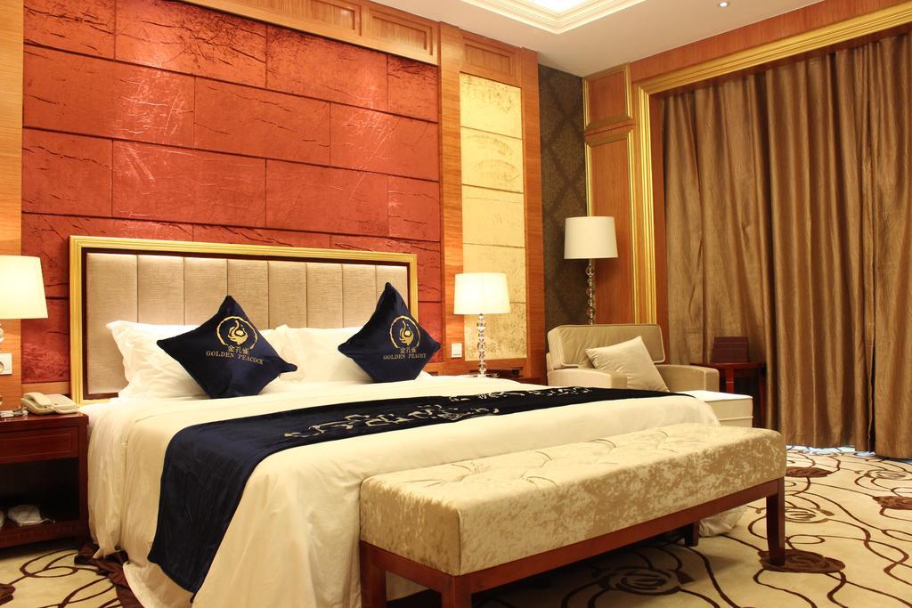 Golden Peacock Resort Hotel 贝拉 客房 照片