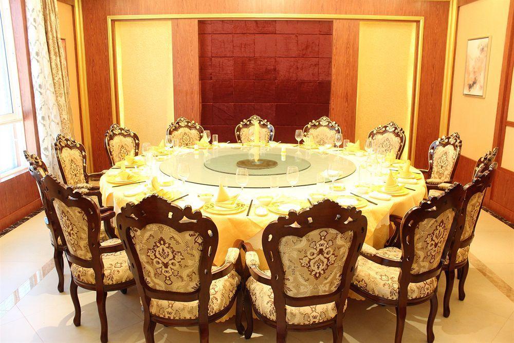 Golden Peacock Resort Hotel 贝拉 外观 照片