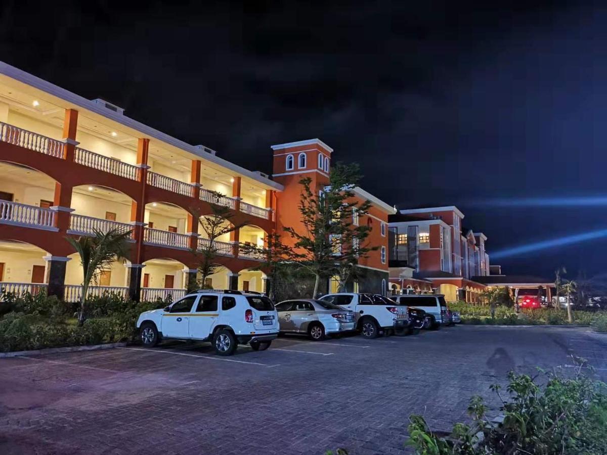 Golden Peacock Resort Hotel 贝拉 外观 照片