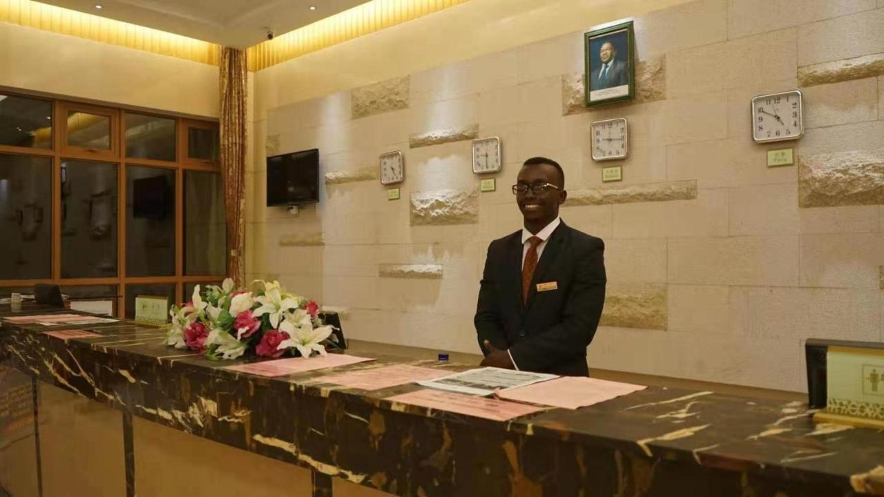 Golden Peacock Resort Hotel 贝拉 外观 照片