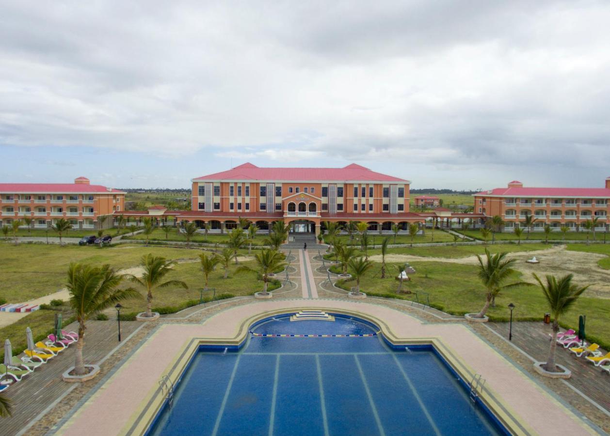 Golden Peacock Resort Hotel 贝拉 外观 照片